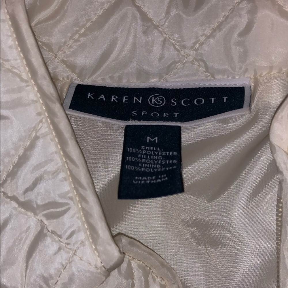 Vest - Picture 2 of 3